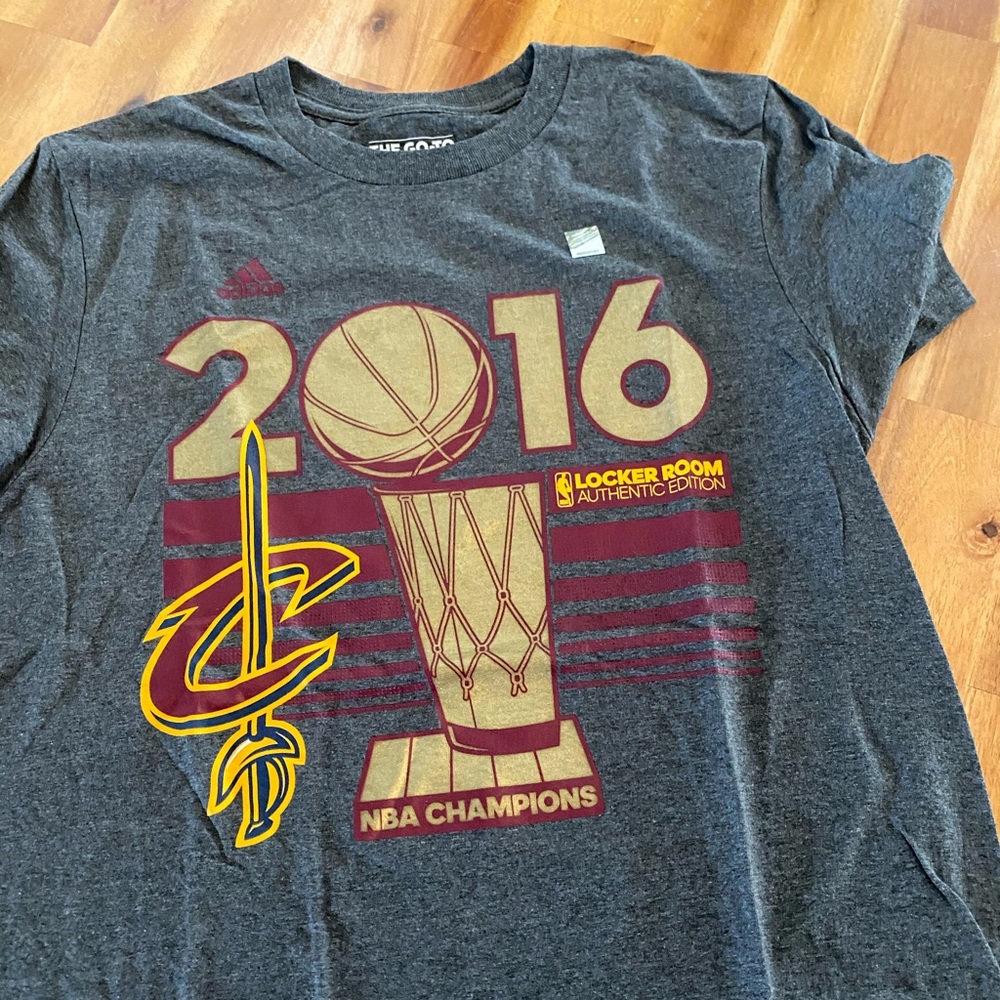 2016 Cleveland Cavaliers NBA champs tee, size M